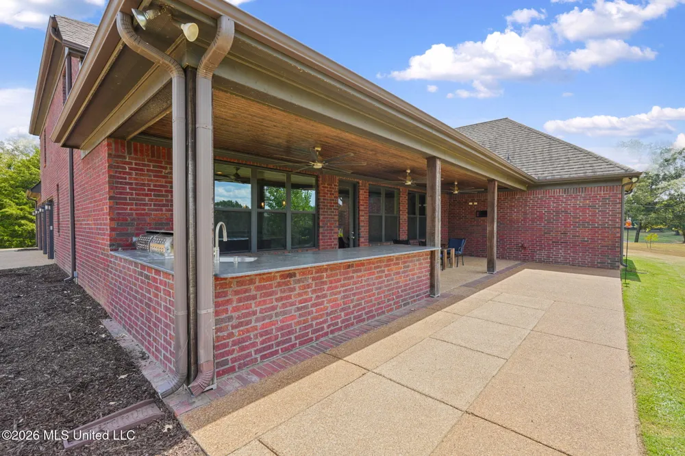 4298 Glynn Valley East Road Byhalia, MS 38611