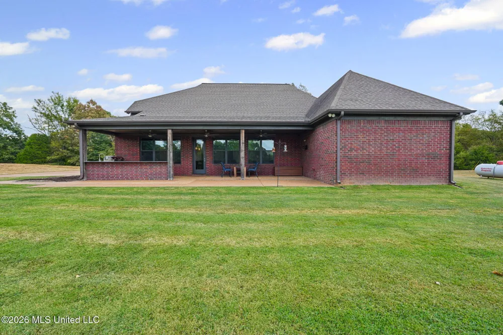 4298 Glynn Valley East Road Byhalia, MS 38611