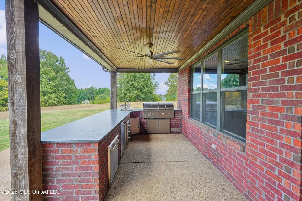 4298 Glynn Valley East Road Byhalia, MS 38611