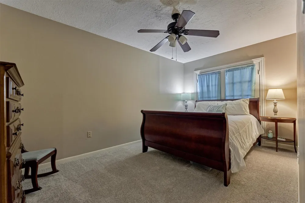 39 Regency Point Conroe, TX 77356