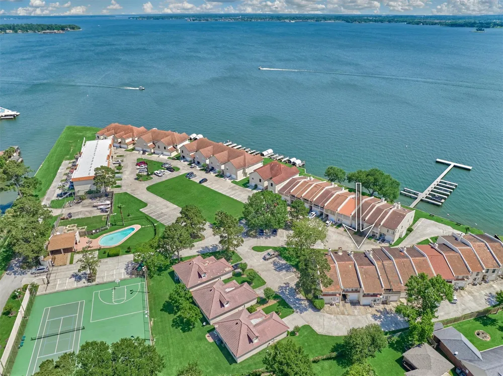 39 Regency Point Conroe, TX 77356