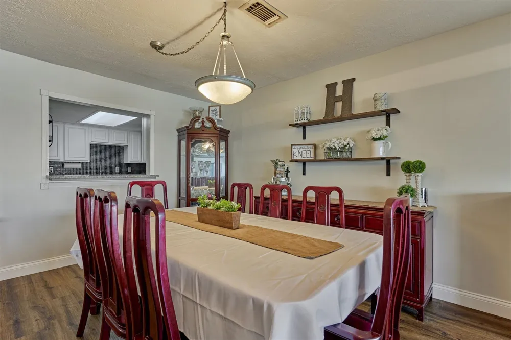 39 Regency Point Conroe, TX 77356