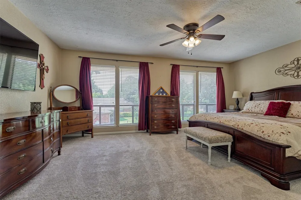 39 Regency Point Conroe, TX 77356