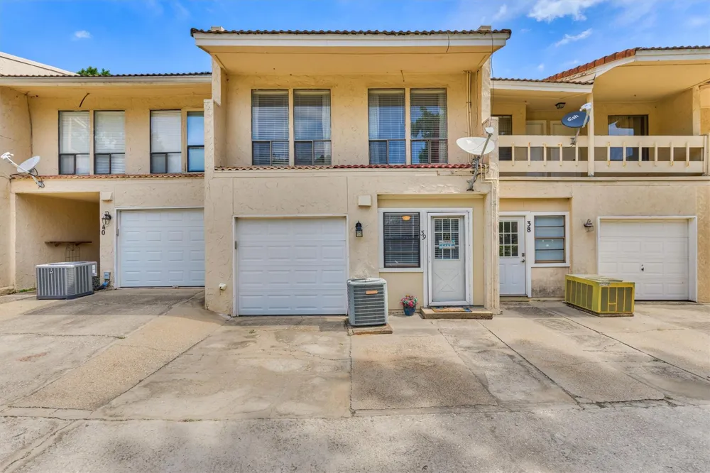 39 Regency Point Conroe, TX 77356
