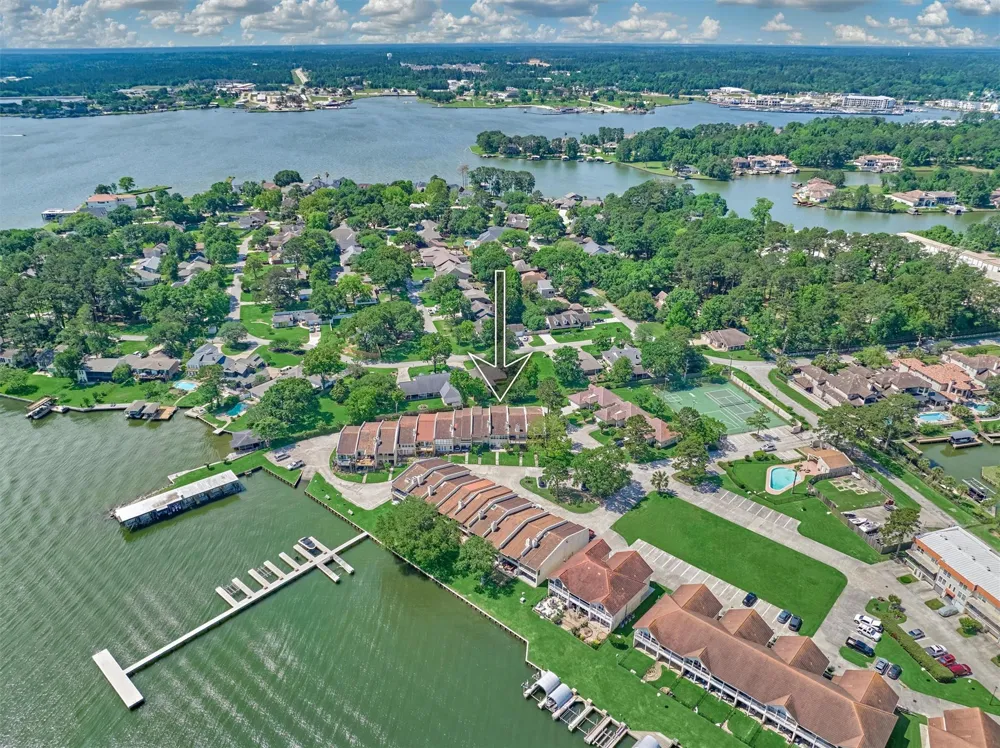 39 Regency Point Conroe, TX 77356