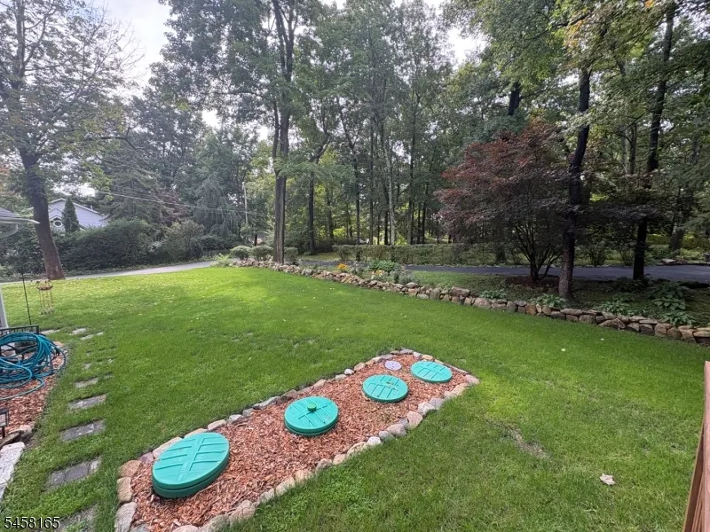 109 Cedar Ln Vernon, NJ 07422