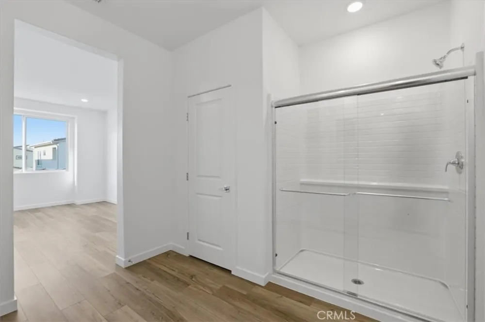 27323 Seven Oaks Lane Valencia, CA 91381