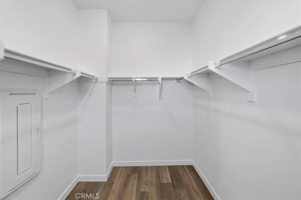 27323 Seven Oaks Lane Valencia, CA 91381