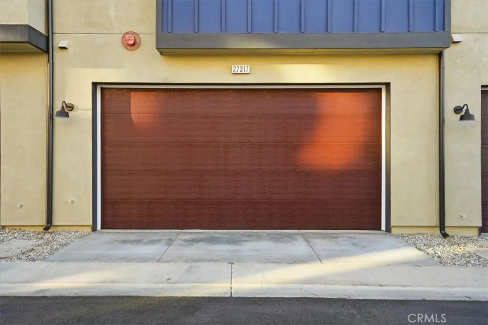 27323 Seven Oaks Lane Valencia, CA 91381