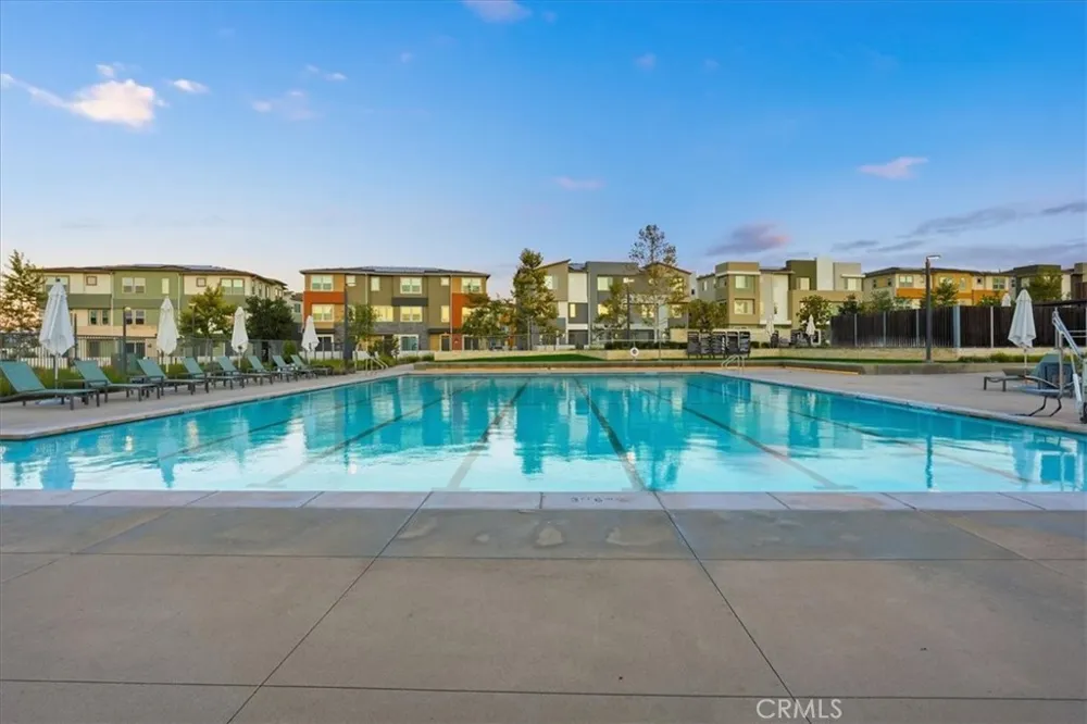 27323 Seven Oaks Lane Valencia, CA 91381