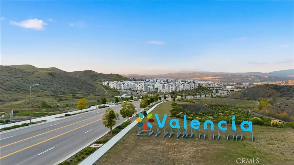 27323 Seven Oaks Lane Valencia, CA 91381