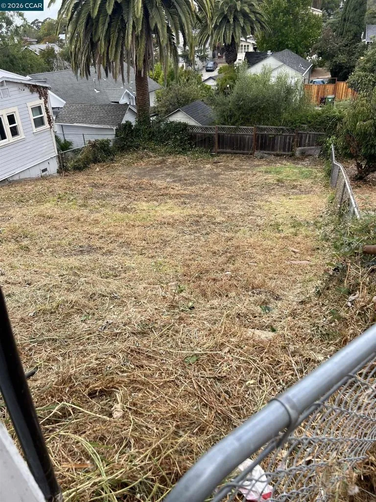 4031 Loma Vista Ave Oakland, CA 94619