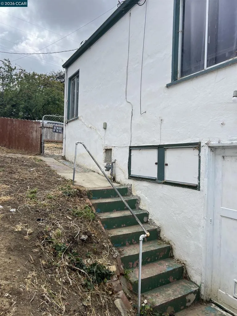 4031 Loma Vista Ave Oakland, CA 94619