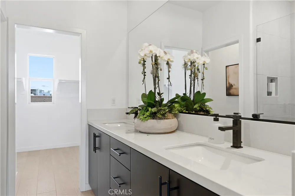 10720 Golden Koi #B El Monte, CA 91731