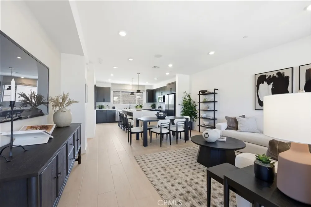 10720 Golden Koi #B El Monte, CA 91731