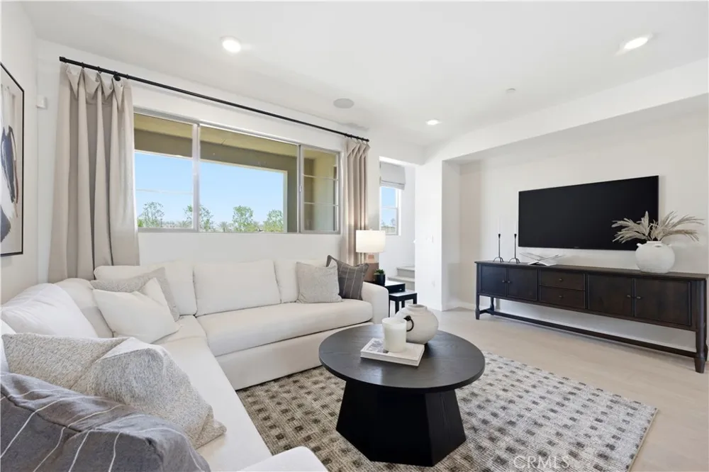 10720 Golden Koi #B El Monte, CA 91731