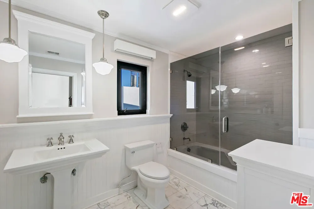 25216 Malibu Road Malibu, CA 90265