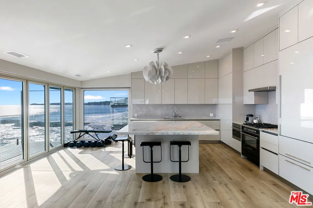 25216 Malibu Road Malibu, CA 90265