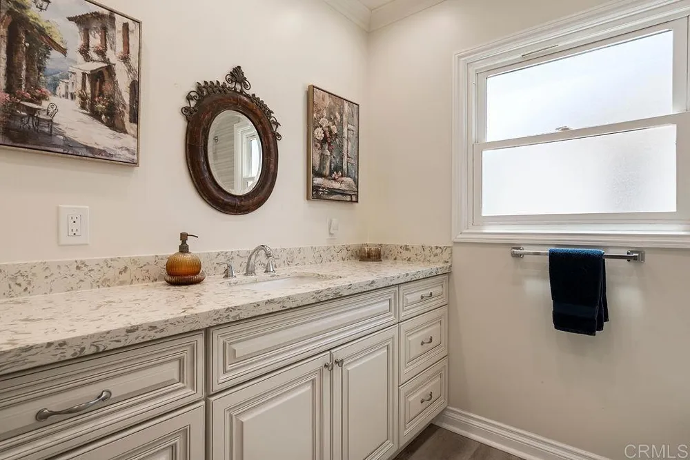 453 W Laurel Avenue Glendora, CA 91741