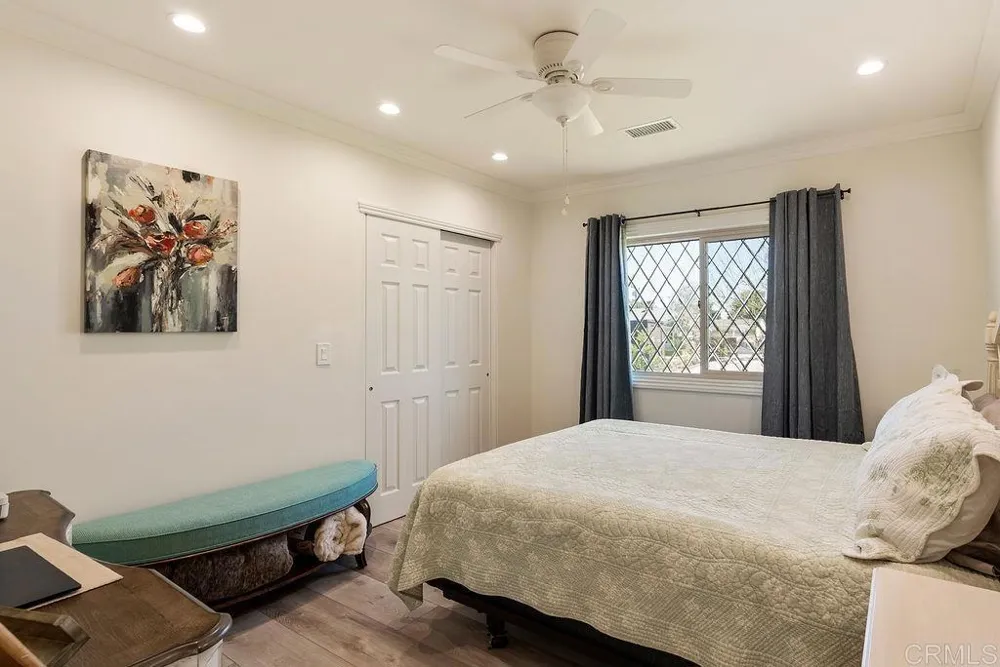 453 W Laurel Avenue Glendora, CA 91741