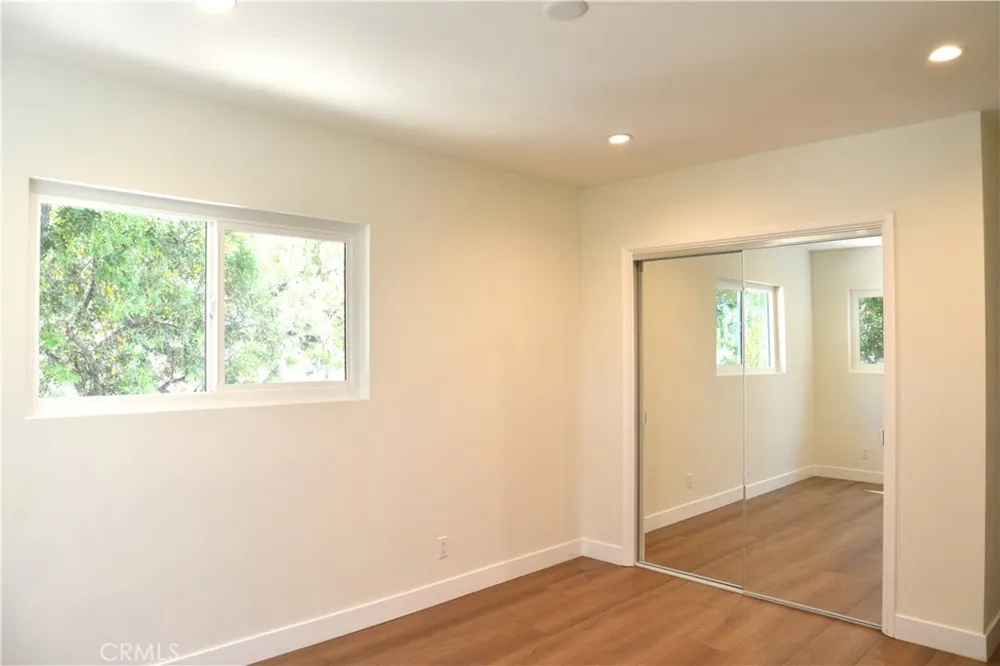20962 Bandera Street Woodland Hills, CA 91364