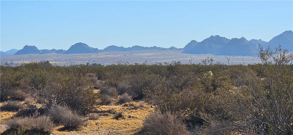 802 Lincoln Lucerne Valley, CA 92356