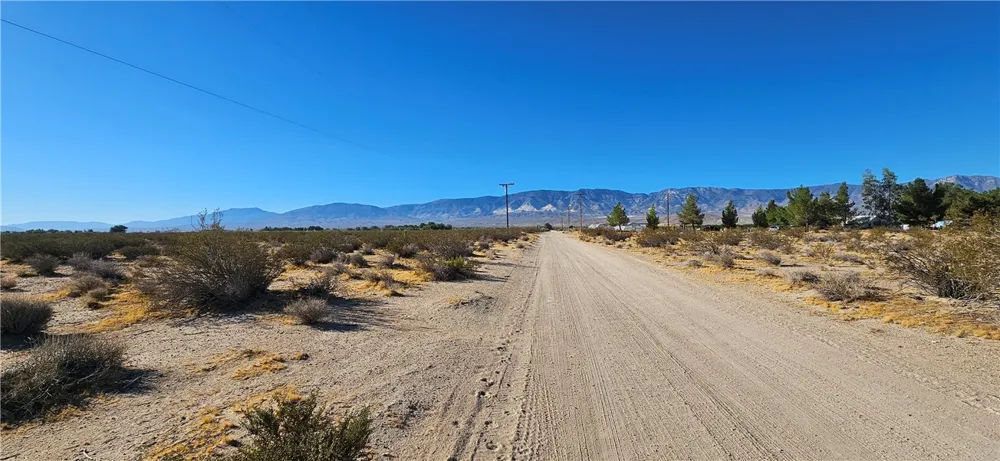 802 Lincoln Lucerne Valley, CA 92356
