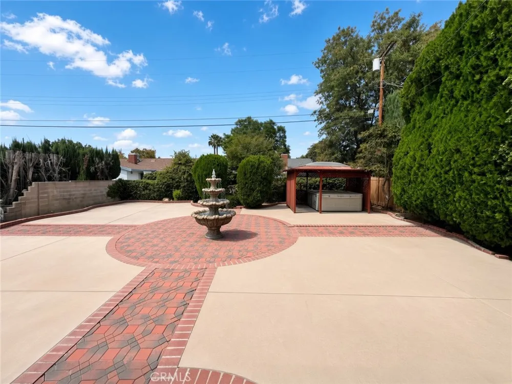 22667 Criswell West Hills, CA 91307