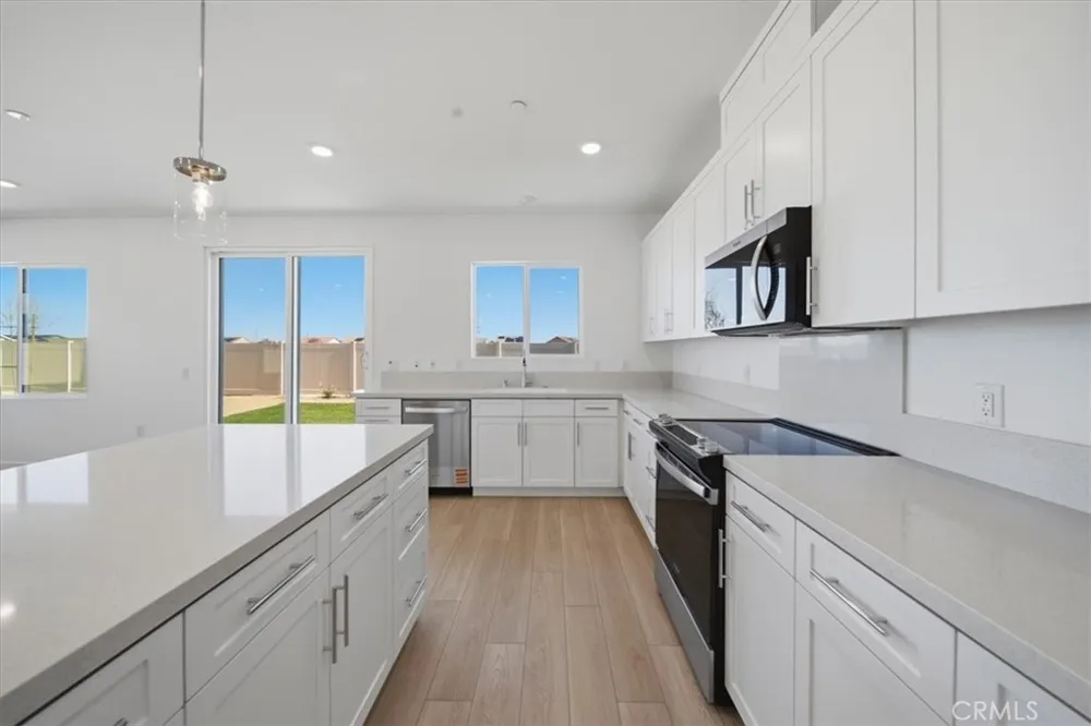 44250 Homestead Street Lancaster, CA 93535