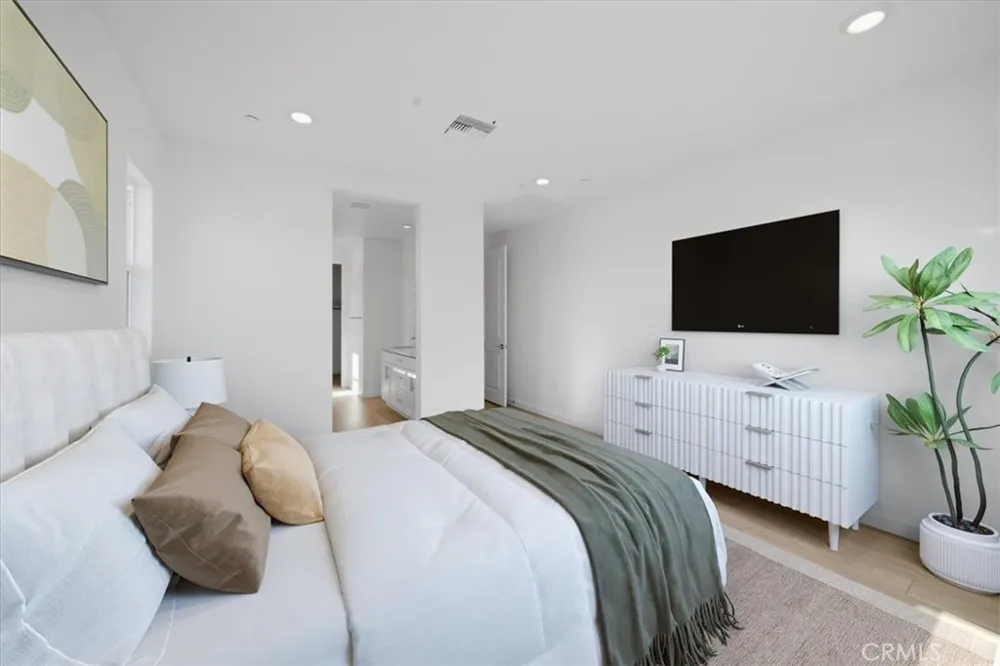 44250 Homestead Street Lancaster, CA 93535