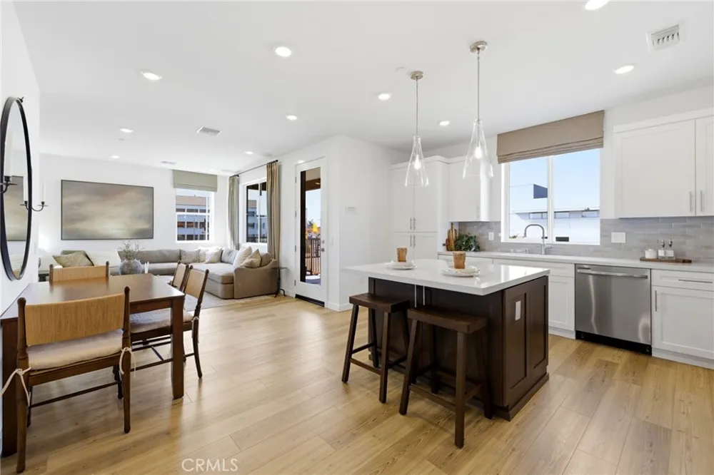 6648 Via Vista Pico Rivera, CA 90660