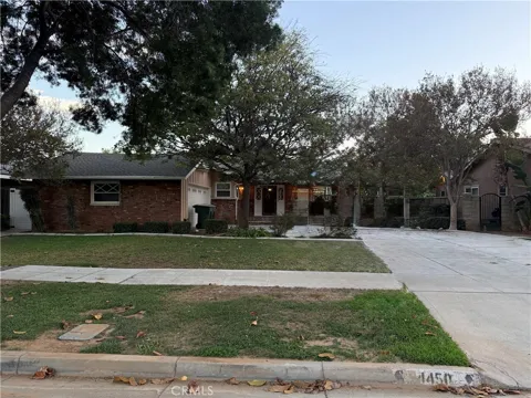 4450 Beechwood