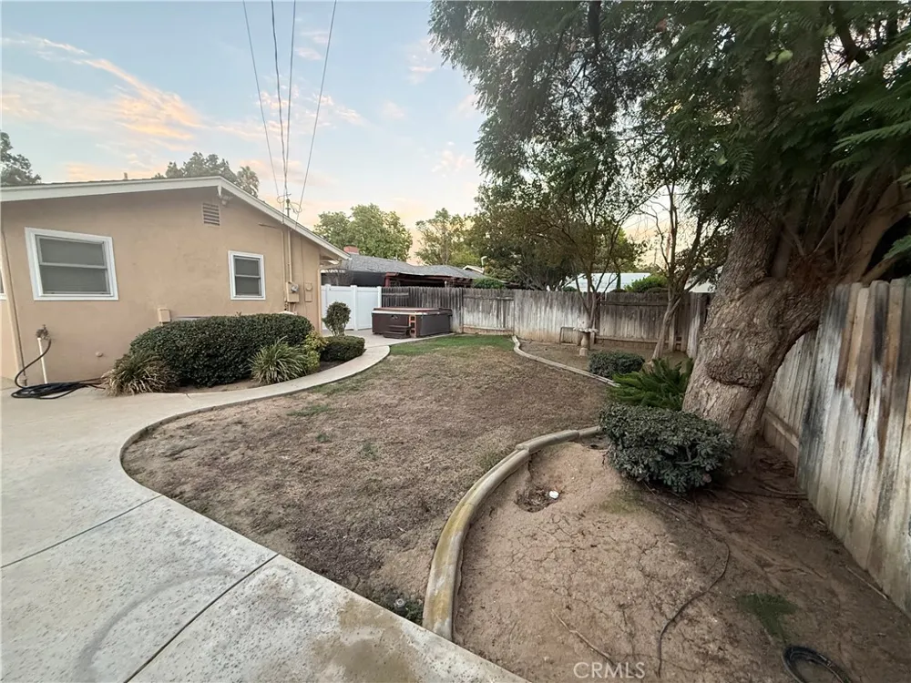 4450 Beechwood Riverside, CA 92506