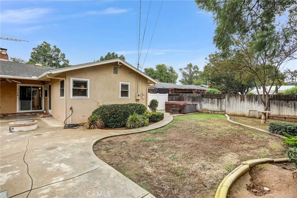 4450 Beechwood Riverside, CA 92506