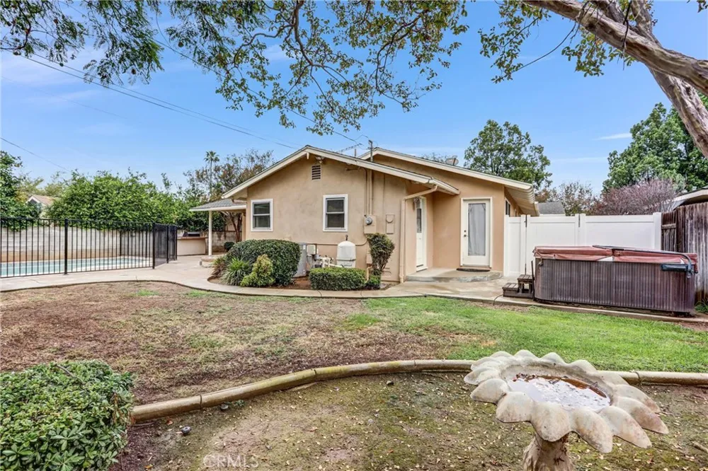 4450 Beechwood Riverside, CA 92506