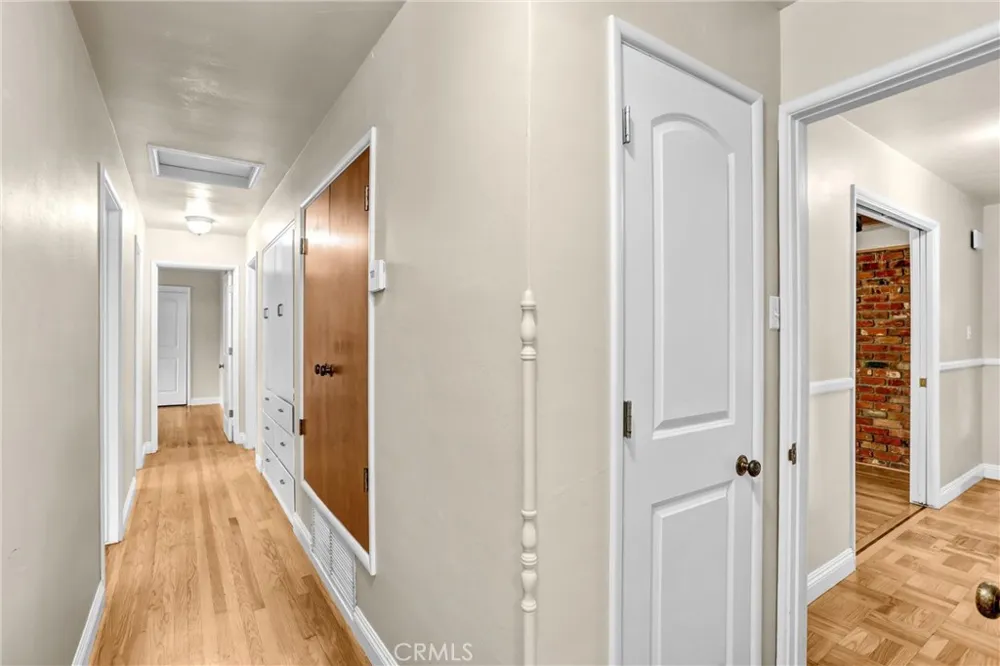 4450 Beechwood Riverside, CA 92506