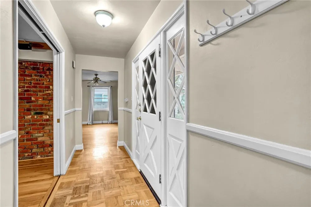 4450 Beechwood Riverside, CA 92506