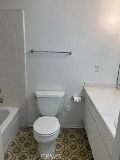 5 Cashew Irvine, CA 92612