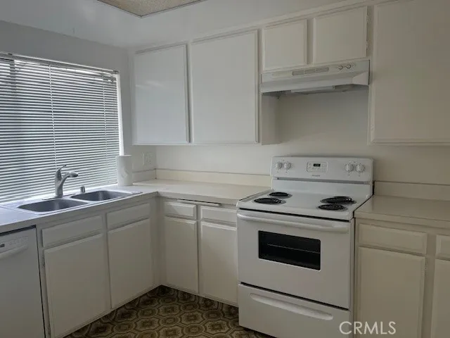 5 Cashew Irvine, CA 92612