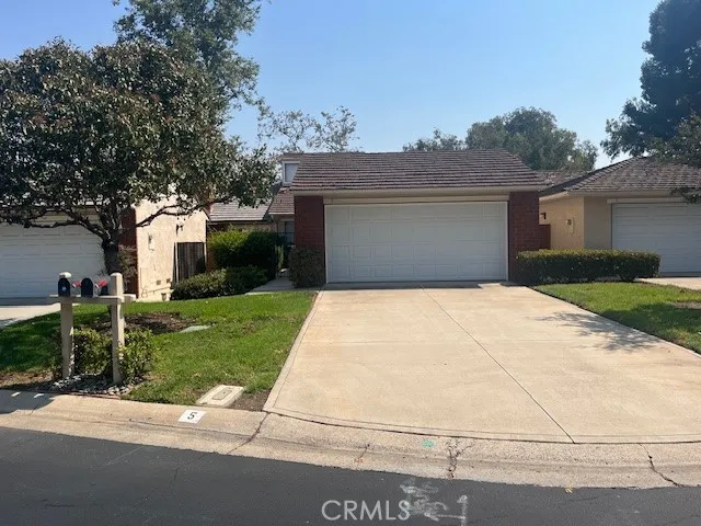 5 Cashew Irvine, CA 92612