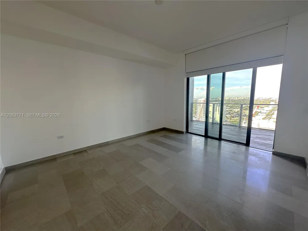 88 SW 7th St #2806 Miami, FL 33130