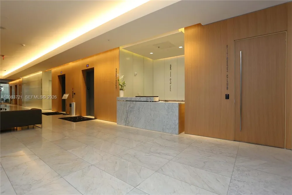 88 SW 7th St #2806 Miami, FL 33130