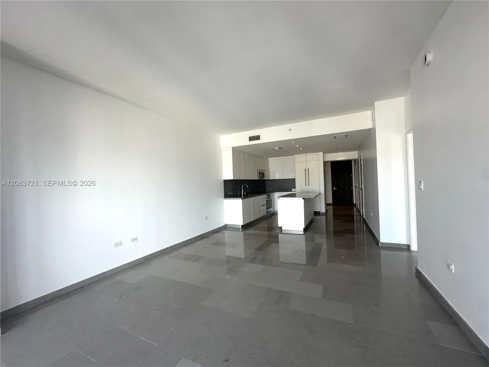 88 SW 7th St #2806 Miami, FL 33130