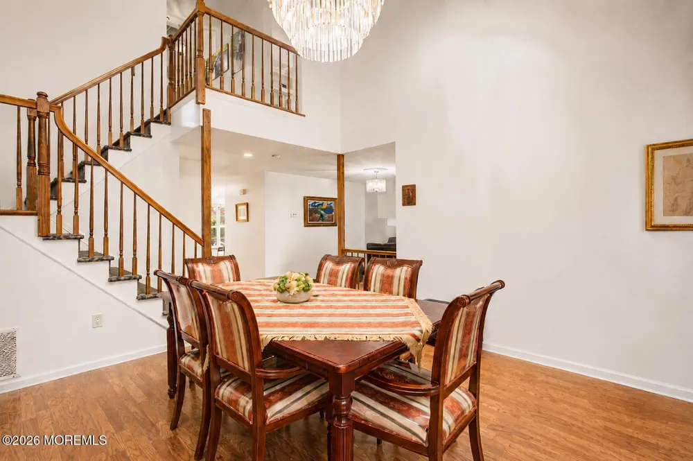 521 Woodbine Lane Lakewood, NJ 08701