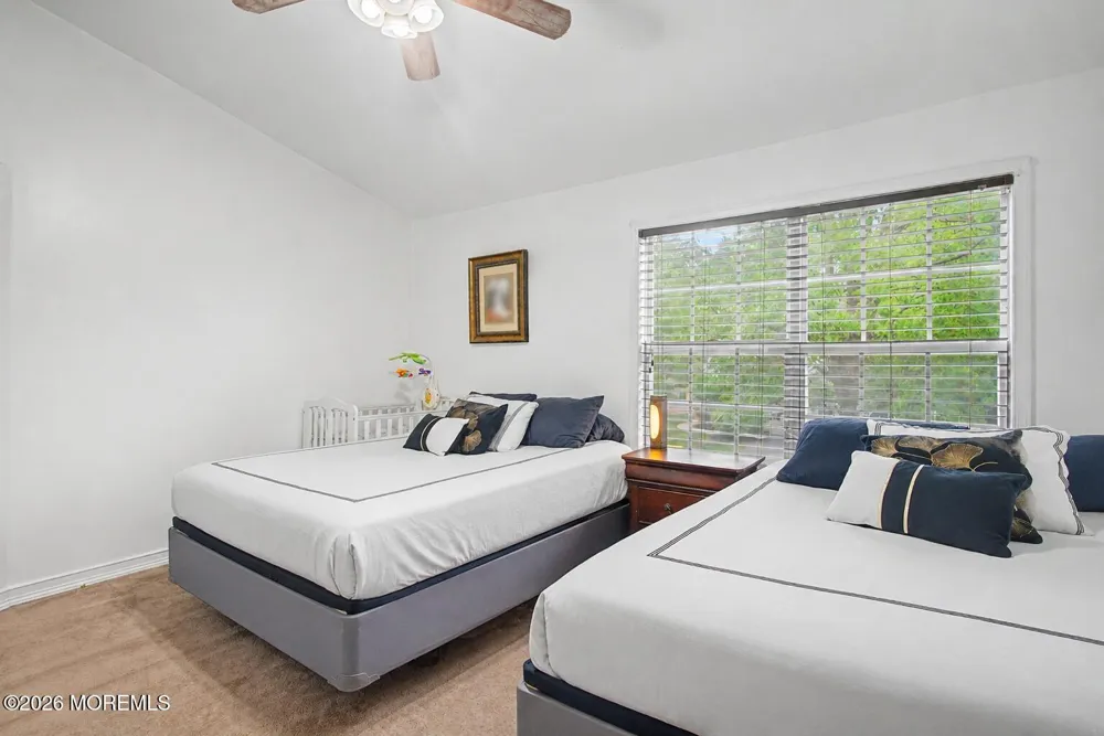 521 Woodbine Lane Lakewood, NJ 08701
