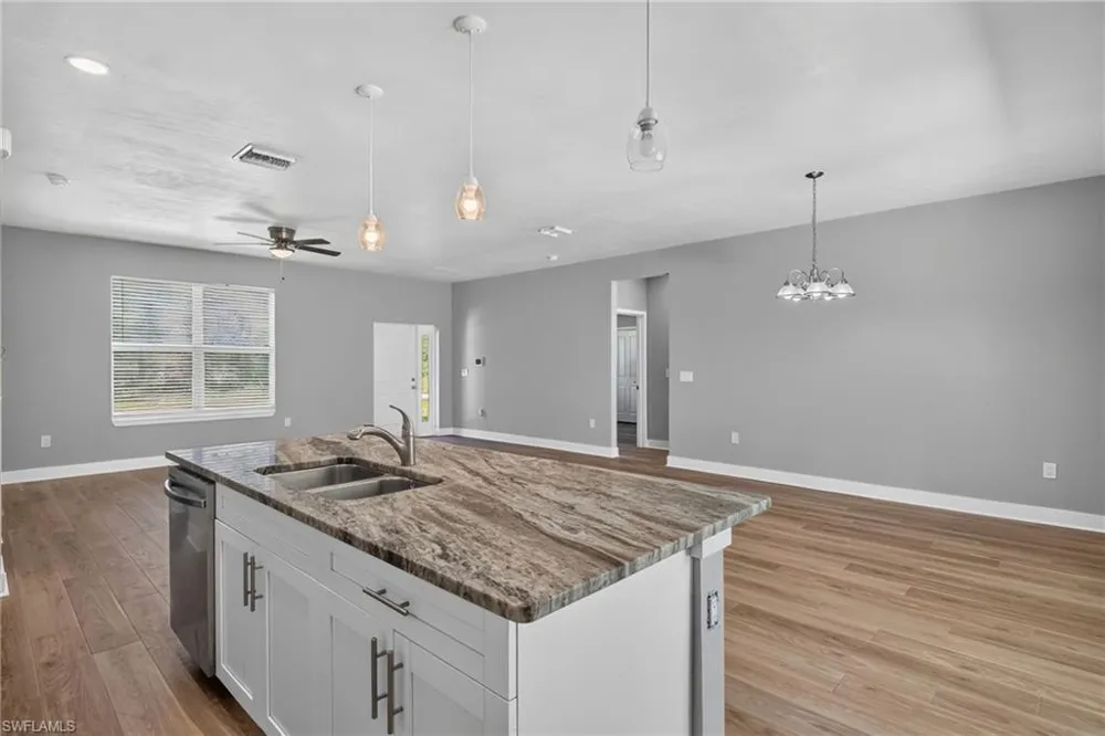 2010 Robert Avenue Alva, FL 33920