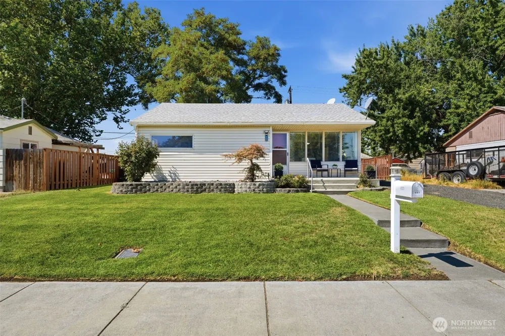 803 Smith Avenue Richland, WA 99352