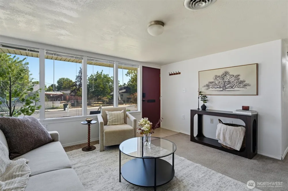 803 Smith Avenue Richland, WA 99352