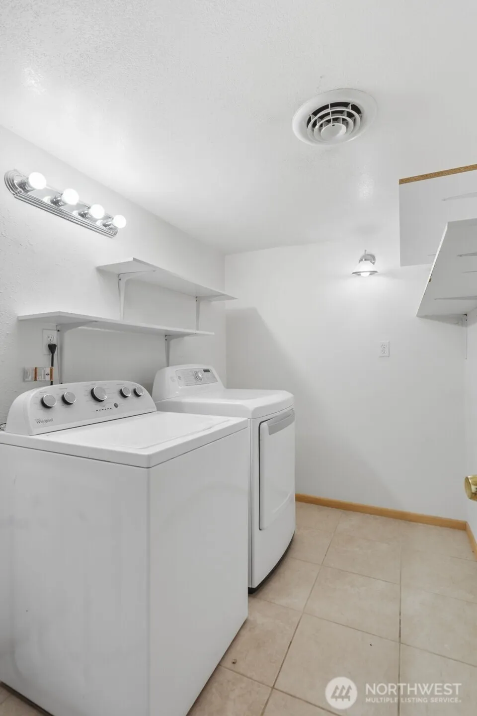 803 Smith Avenue Richland, WA 99352