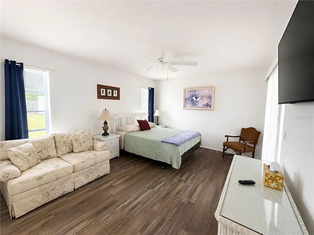 4227 CONRAD ROAD Venice, FL 34293